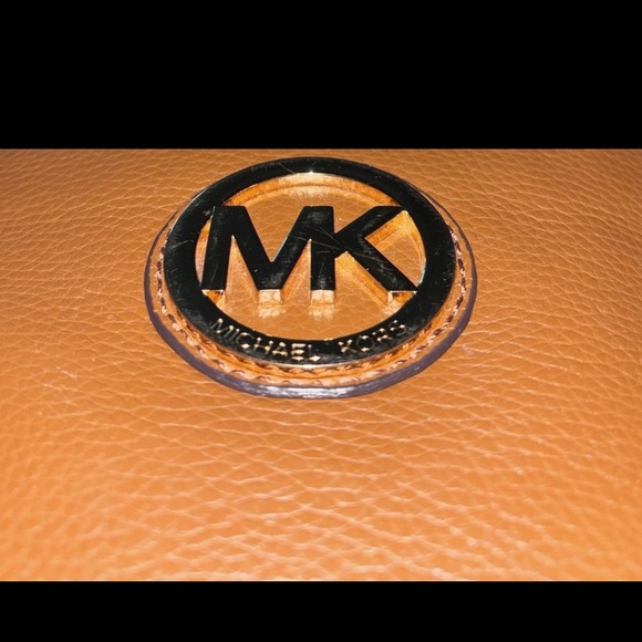 Michael Kors Fulton Brown Leather Crossbody Messenger Bag - Picture 5 of 10